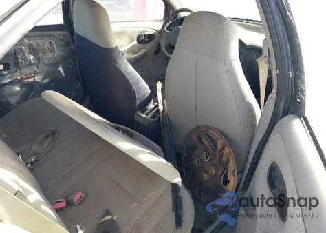 2002 Saturn S-Series Sl from USA, damaged, VIN 1G8ZF52822Z147967